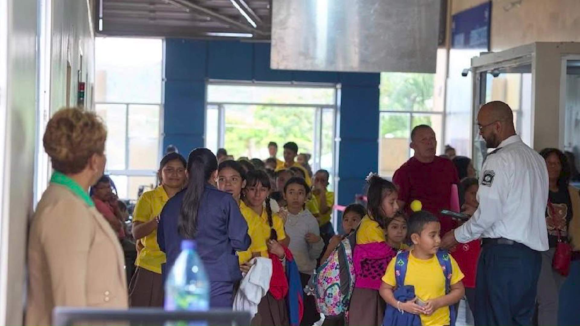 Immigration Rolls Out Quick‑Scan Card for Daily Student Crossings