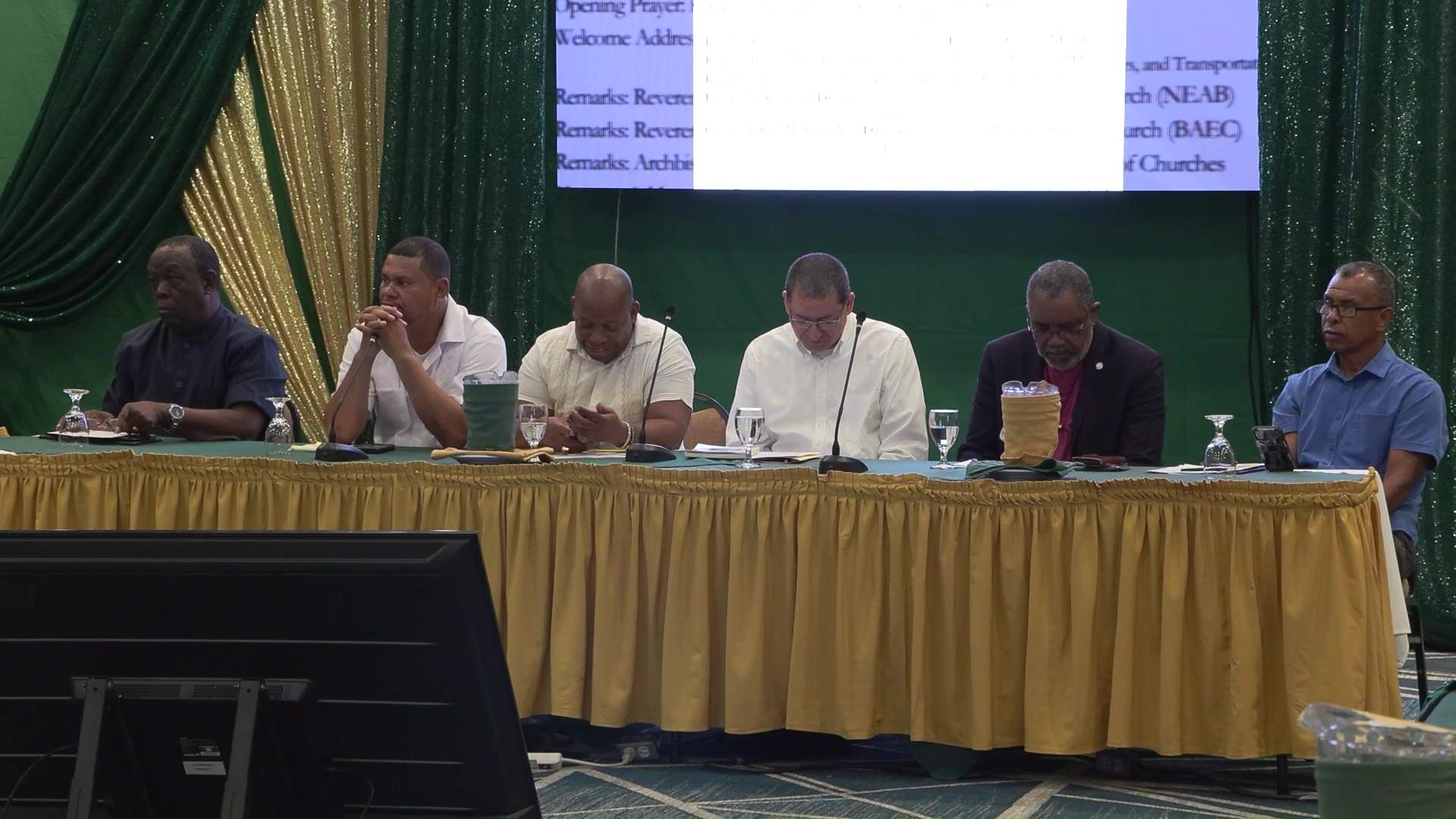 Church and State Deepen Partnership at Religious Affairs Retreat