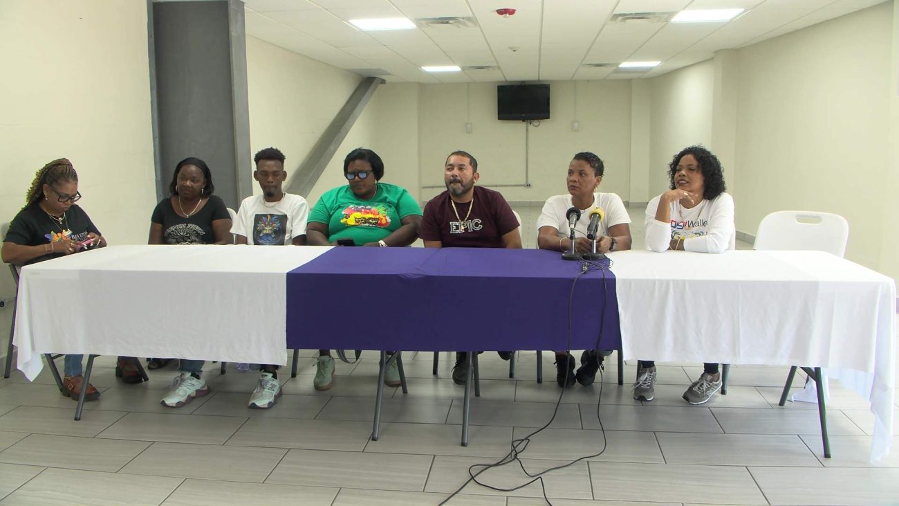 Band Leaders Demand Resignation of Carnival Association