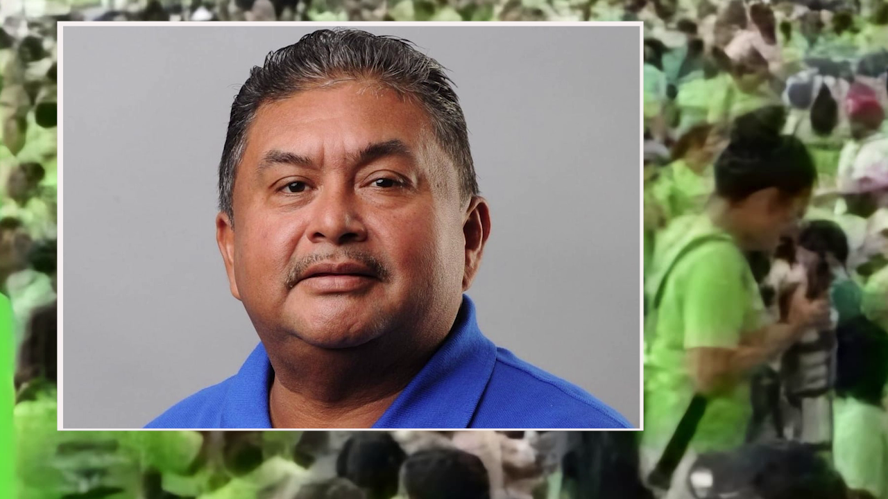 On the phone: Oscar Requena